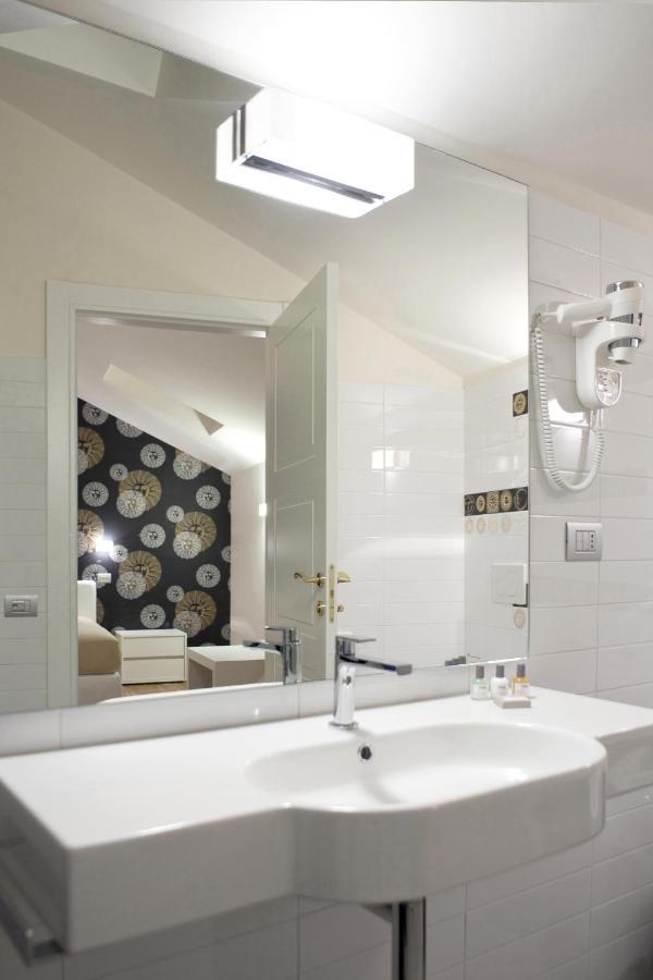 מטרה Santa Cesarea Residence Luxury Suite - La Vetta Del Sasso Barisano מראה חיצוני תמונה